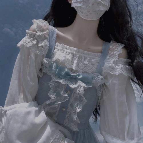 女仆们海报